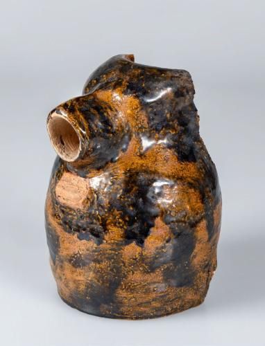 Nistkasten aus Keramik (KMH: K. Gattner) Nistkasten aus Keramik (KMH: K. Gattner)